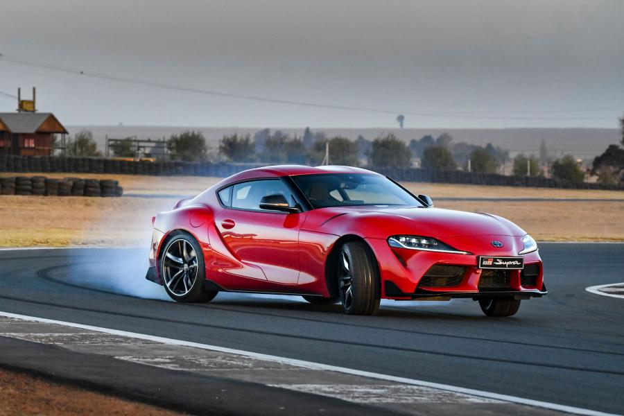 Toyota GR Supra (A90) 2019 года  (ZA) (фото 37 из 40)